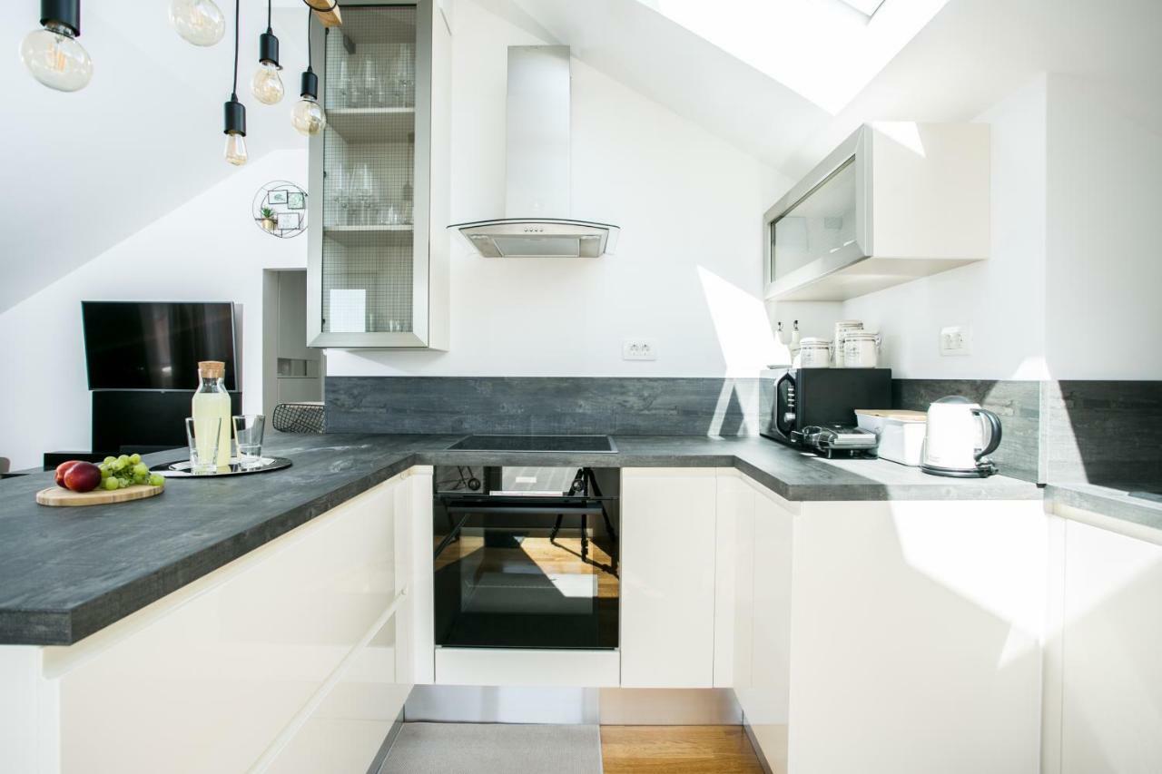 Luxury Penthouse Queen Lägenhet Split Exteriör bild