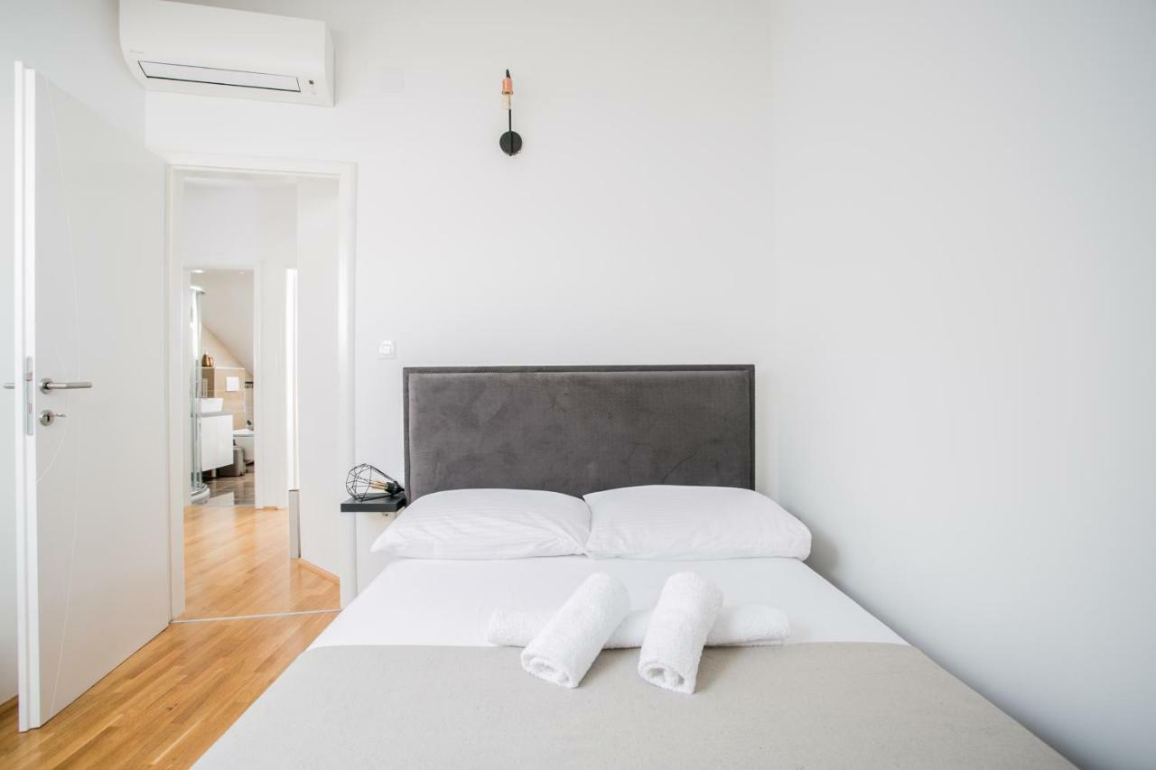 Luxury Penthouse Queen Lägenhet Split Exteriör bild